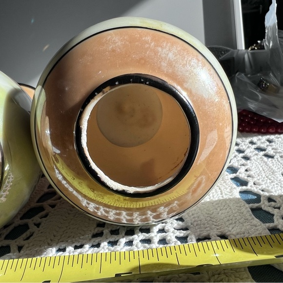 Pair: Pre WWII Handpainted Japan Parrot Lusterware 5.5" vases - Picture 6 of 11